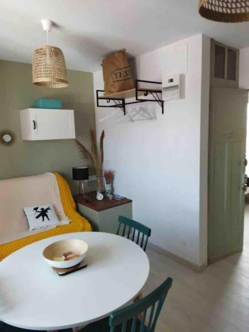 Cosy A 300m De La / Cosy Flat At 300m From The Sea Apartment